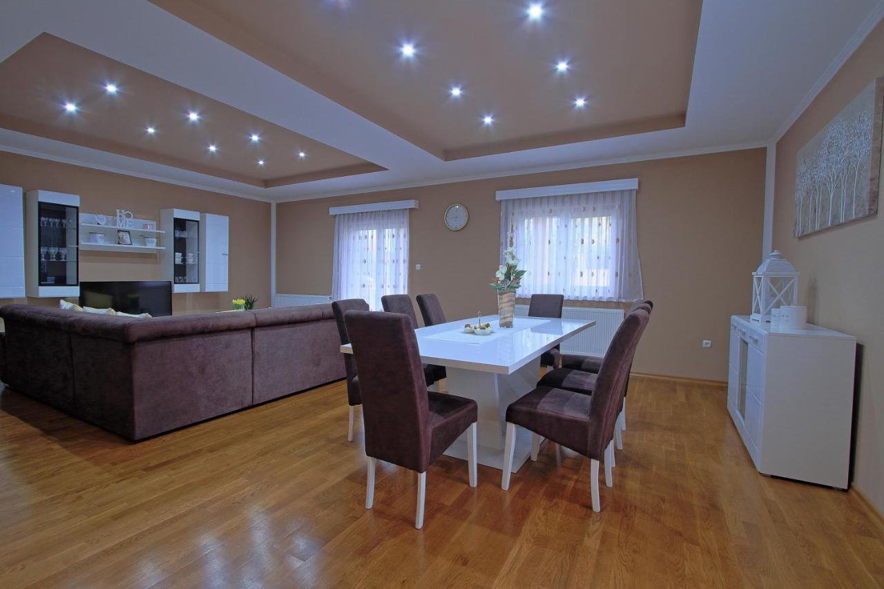 Holiday House Lana Otočac Dış mekan fotoğraf