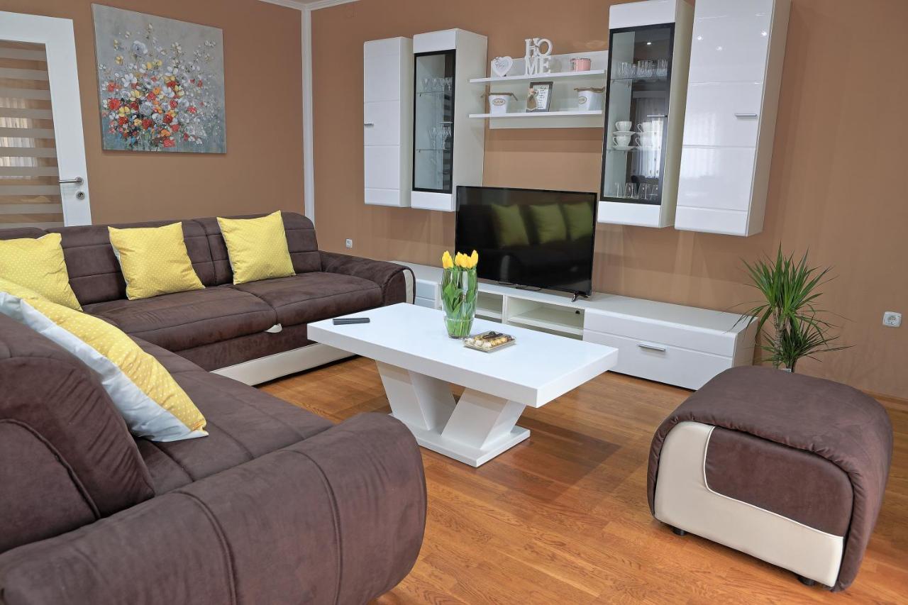 Holiday House Lana Otočac Dış mekan fotoğraf