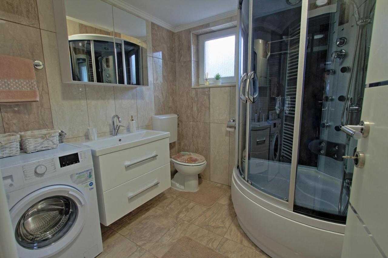 Holiday House Lana Otočac Dış mekan fotoğraf
